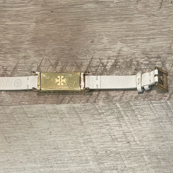 Tory Burch Light Oak & Rose Gold Fitbit Fret Double Wrap Bracelet - Picture 10 of 13